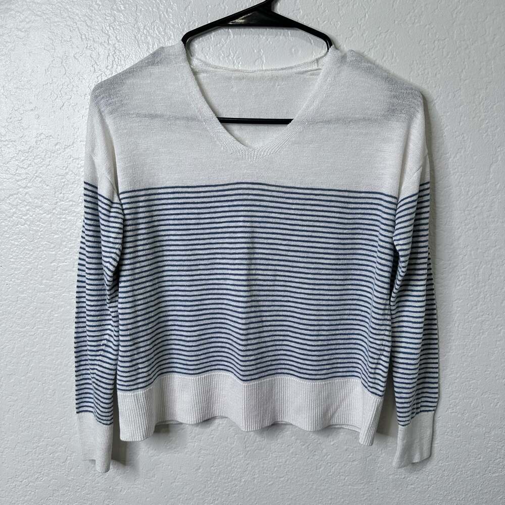 Banana Republic Blue and White Striped Linen Blend V-Neck Sweater - XS